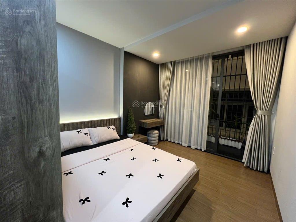 Studio có đảo bếp, ban công, phòng tắm rộng, him lam quận 7 gần rmit, lotte, thang máy, hầm xe
