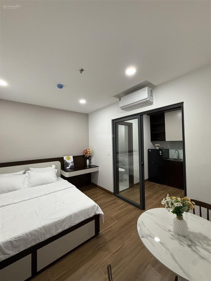 1pn 1pk, full nội thất, máy giặt riêng, thang máy, cửa sổ kịch trần, gần lotte, sunrise city, rmit