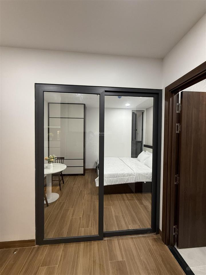 1pn 1pk, full nội thất, máy giặt riêng, thang máy, cửa sổ kịch trần, gần lotte, sunrise city, rmit