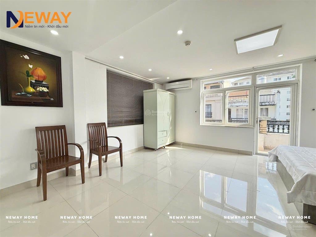 Studio ban công, gần vivo, crescent mall, sky garden, phú mỹ hưng, free dịch vụ giặt sấy dọn phòng