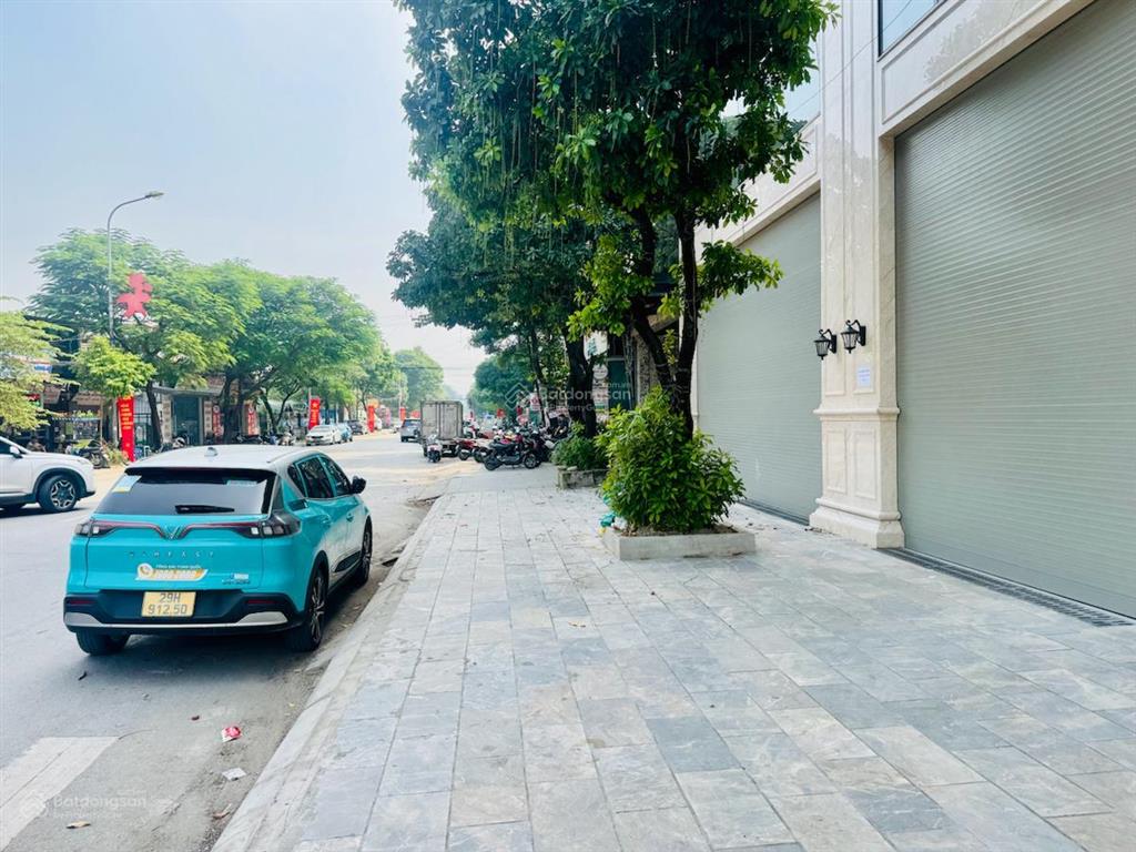 Bán gấp toà văn phòng cầu diễn  văn tiến dũng vỉa hè ô tô tránh 160m mt8m giá chỉ 46,x tỷ