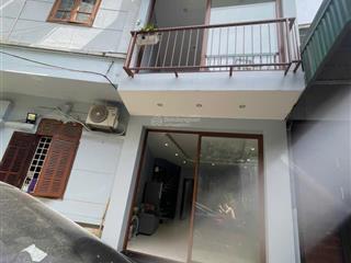 Nhà 2 tầng mới 124m² gồm 3 căn studio đầy đủ tiện nghi 1p khách rộng sân chung 75m². khu công chức