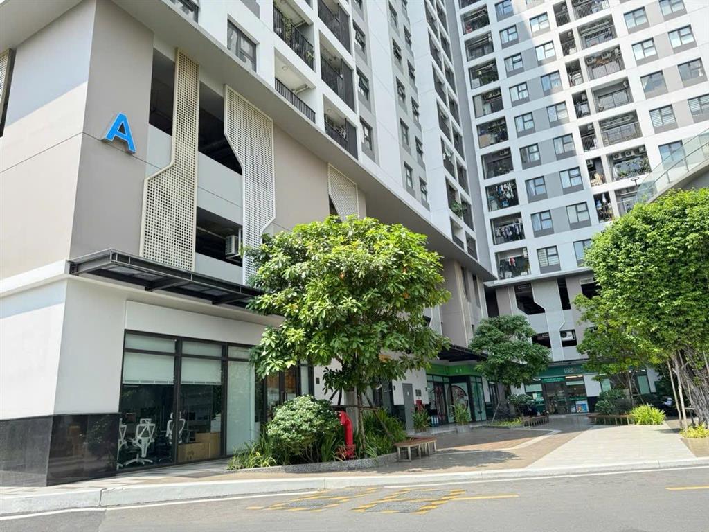 The privia căn góc block a tầng trung giá 4.5 tỷ full nội thất