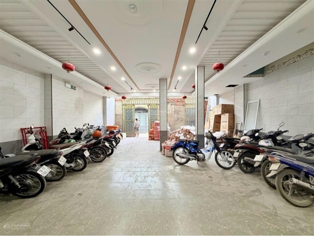 Siêu phẩm37chdvgần gat3sát emart dòng tiền 200tr/th200m2tài sản ko dành cho số đông0902 837 ***