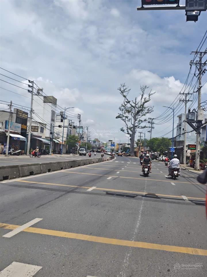 Cực hiếm!mtvip đặng thúc vịnh200m2vỉa hè5mkdgì cũng ra tiềngiá rẻ hơn thị trường 3tỷ0902 837 ***