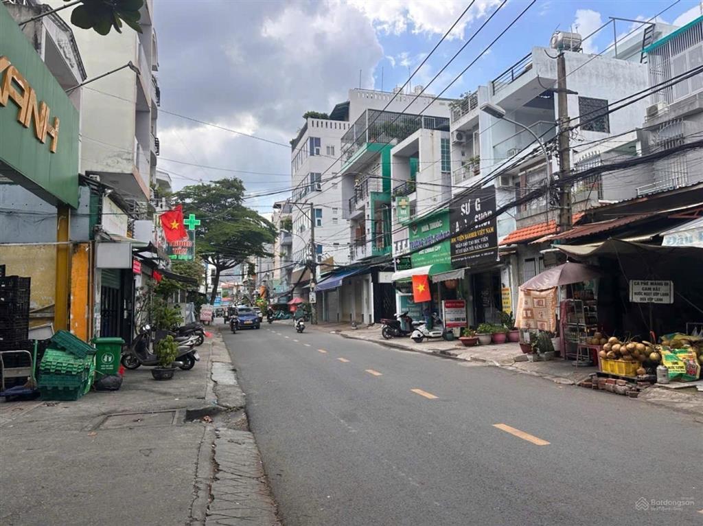 Siêu phẩm độc bản mt 10m cực hiếm 300m2vị trí kim cương nguyễn gia trí0902 837 ***chỉ 120tr/m2