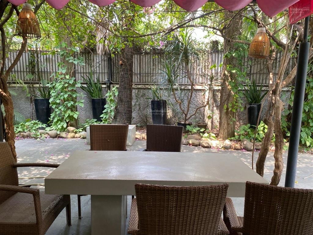 Biệt thự triệu đô ngay metro thảo điền651m2hồ bơi riêngsân vườn bbqan ninh 24/7chỉ 170tr/m2