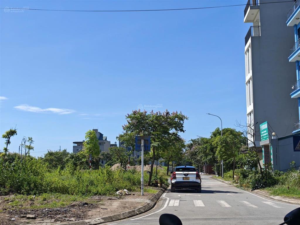 Khu tái định cư kim sơn diện tích 80m mặt tiền 5m vuông đẹp, dễ thiết kế nhà
giá chỉ 6,x tỷ