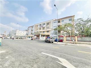 Bán nhà mặt tiền kinh doanh, đường 20m, ngay cổng trường văn thân.