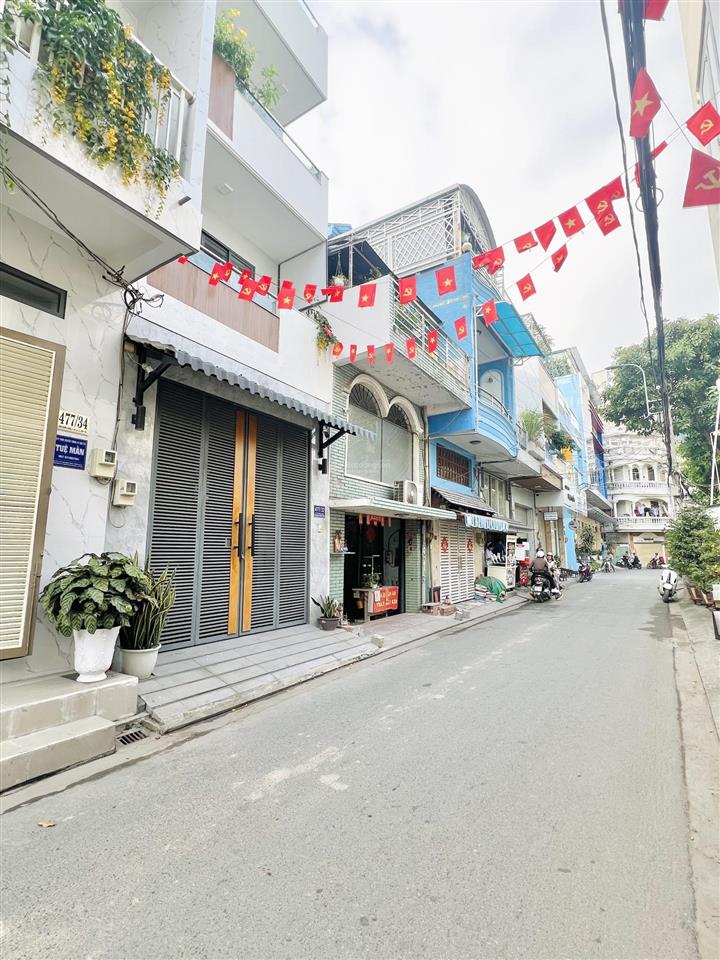 Mtkd 4 tầng ngay kinh dương vương  tên lửa, 4mx16m, chỉ 8,5 tỷ gấp bán.