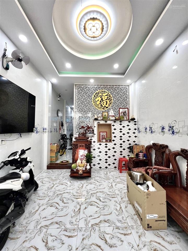 4 tầng mới đẹp, 2 mặt tiền hậu giang, trung tâm quận 6, gần chợ lớn, chỉ hơn 8 tỷ.