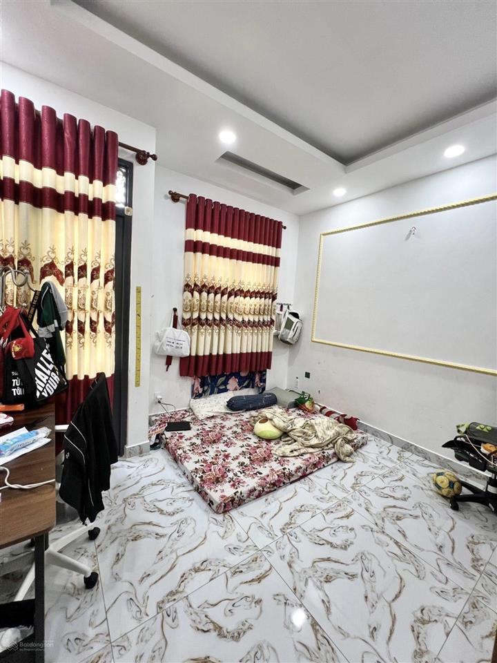 4 tầng mới đẹp, 2 mặt tiền hậu giang, trung tâm quận 6, gần chợ lớn, chỉ hơn 8 tỷ.