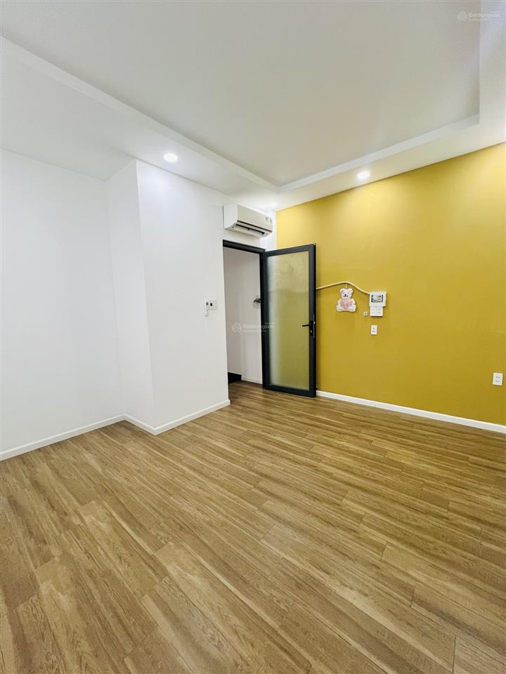 Bán nhà 2 tầng khu bình phú, diện tích lớn 4mx20.5m, đường nhựa xe hơi ngủ nhà, chỉ 7.9 tỷ.