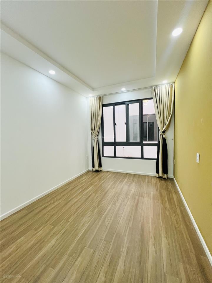 Bán nhà 2 tầng khu bình phú, diện tích lớn 4mx20.5m, đường nhựa xe hơi ngủ nhà, chỉ 7.9 tỷ.