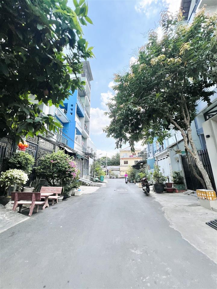 Bán nhà 2 tầng ngay kinh dương vương  kdc lý chiêu hoàng, đường nhựa 10m, dt 4mx18m, chỉ 6.3 tỷ.
