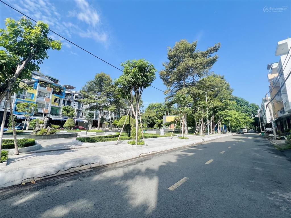 Đất mặt tiền đường nội bộ khu bình phú  đối diện công viên  4mx18m  nhỉnh 8 tỷ.