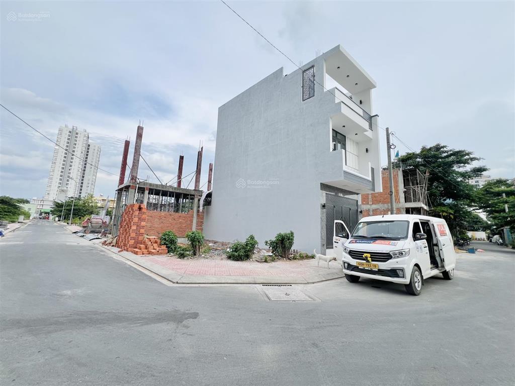 Đất phân lô đẹp  an dương vương  4m x 15m  đường nhựa 8m thông  chỉ hơn 5 tỷ.