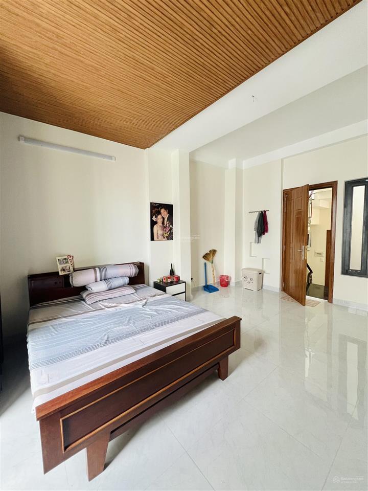 Chính chủ bán nhà 4 tầng an dương vương (4.2m x 20m)  4pn, 5wc  full nội thất  chỉ hơn 8 tỷ.