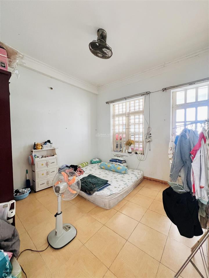 Nhà 3 tầng ngay đường tên lửa  kinh dương vương, 4mx18.5m, tiện ở và kinh doanh, nhỉnh 7 tỷ.
