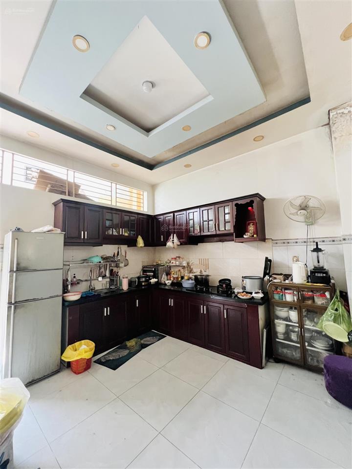 Nhà 3 tầng ngay đường tên lửa  kinh dương vương, 4mx18.5m, tiện ở và kinh doanh, nhỉnh 7 tỷ.