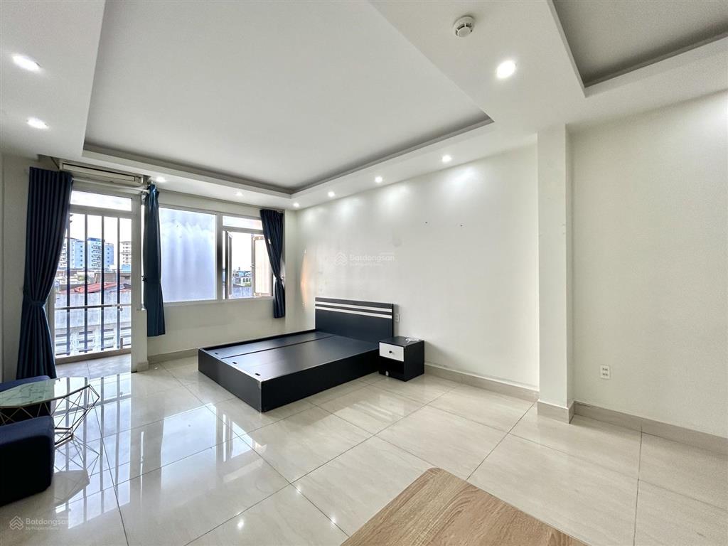 Căn hộ ban công 50m2 | full nội thất đầy đủ, máy giặt riêng | toà nhà thang máy siêu tiện nghi