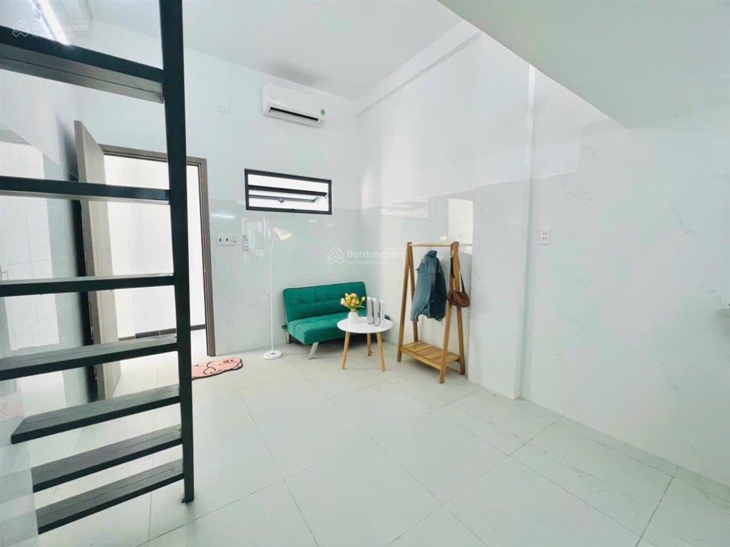 Chung cư mini | căn hộ gác cửa sổ giếng trời | full nội thất đầy đủ | thang máy  hầm xe