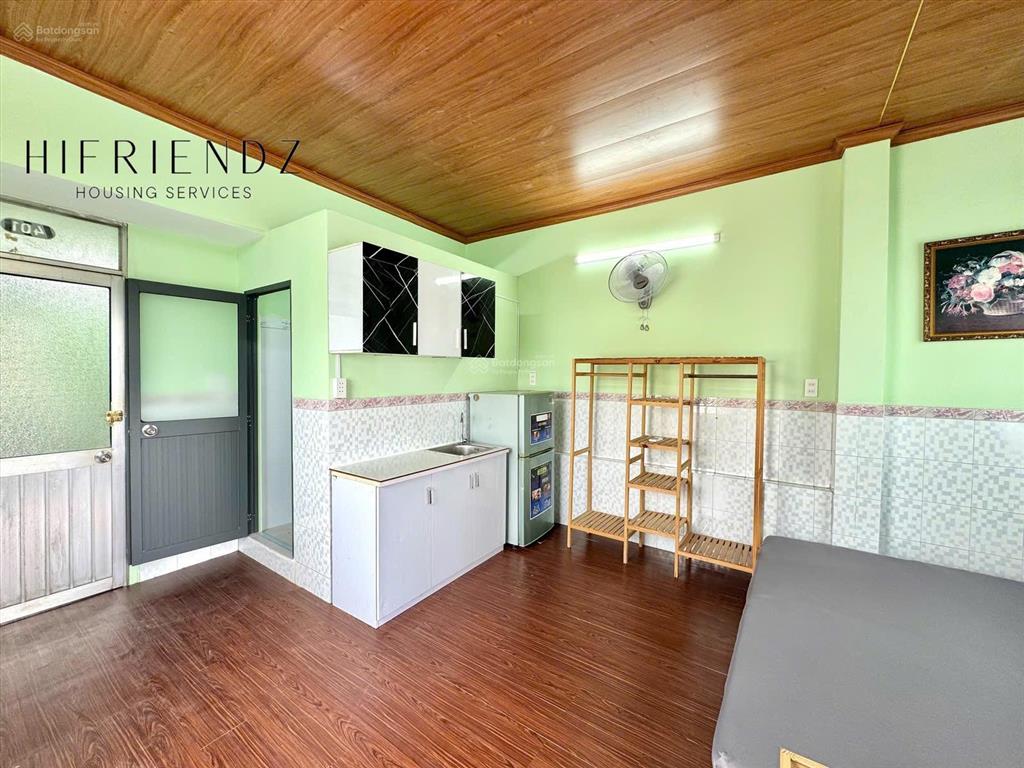 Khai trương căn hộ căn hộ ban công | full nội thất đầy đủ | mặt tiền trung tâm quận 5