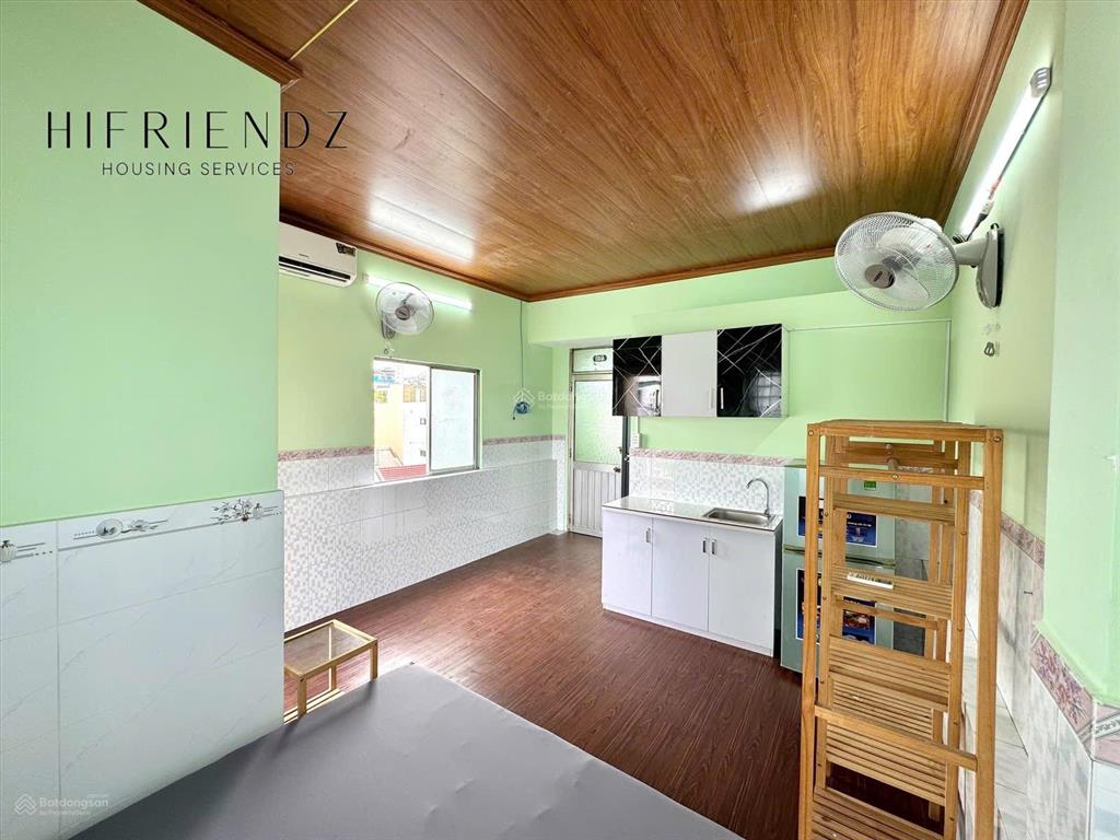 Khai trương căn hộ căn hộ ban công | full nội thất đầy đủ | mặt tiền trung tâm quận 5