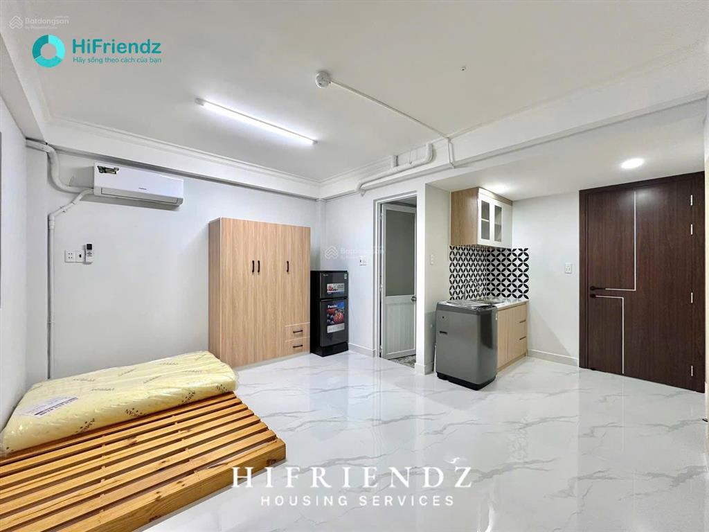 Căn hộ sẵn máy lạnh, kệ bếp mới 100% | ngay kế đại học y dược | trống sẵn ở liền