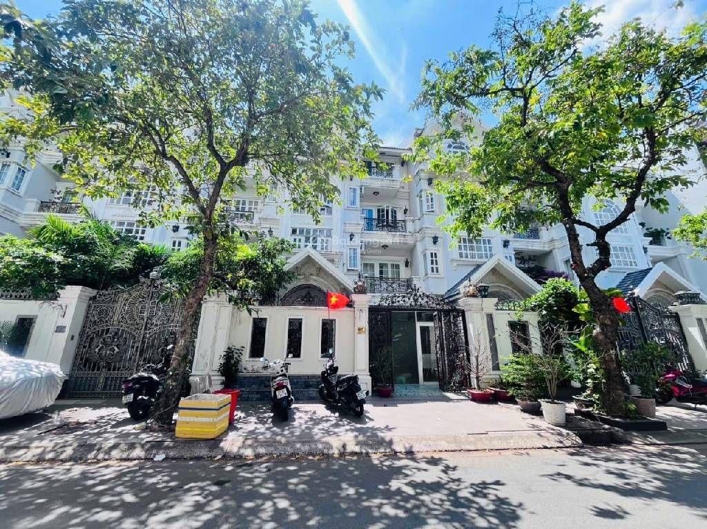 Bán biệt thự kdc tấn trường q7 8x19 148m2  cho thuê 36tr/tháng gồm 9pn giá rẻ nhất tt chỉ 26.5 tỷ