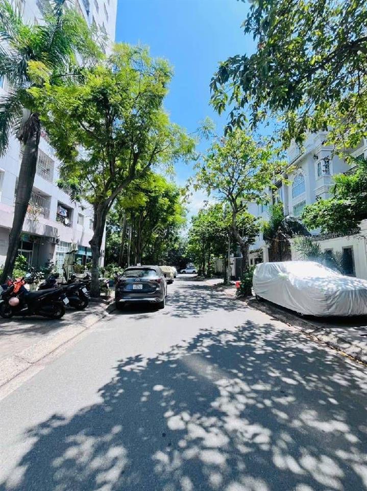 Bán biệt thự kdc tấn trường q7 8x19 148m2  cho thuê 36tr/tháng gồm 9pn giá rẻ nhất tt chỉ 26.5 tỷ