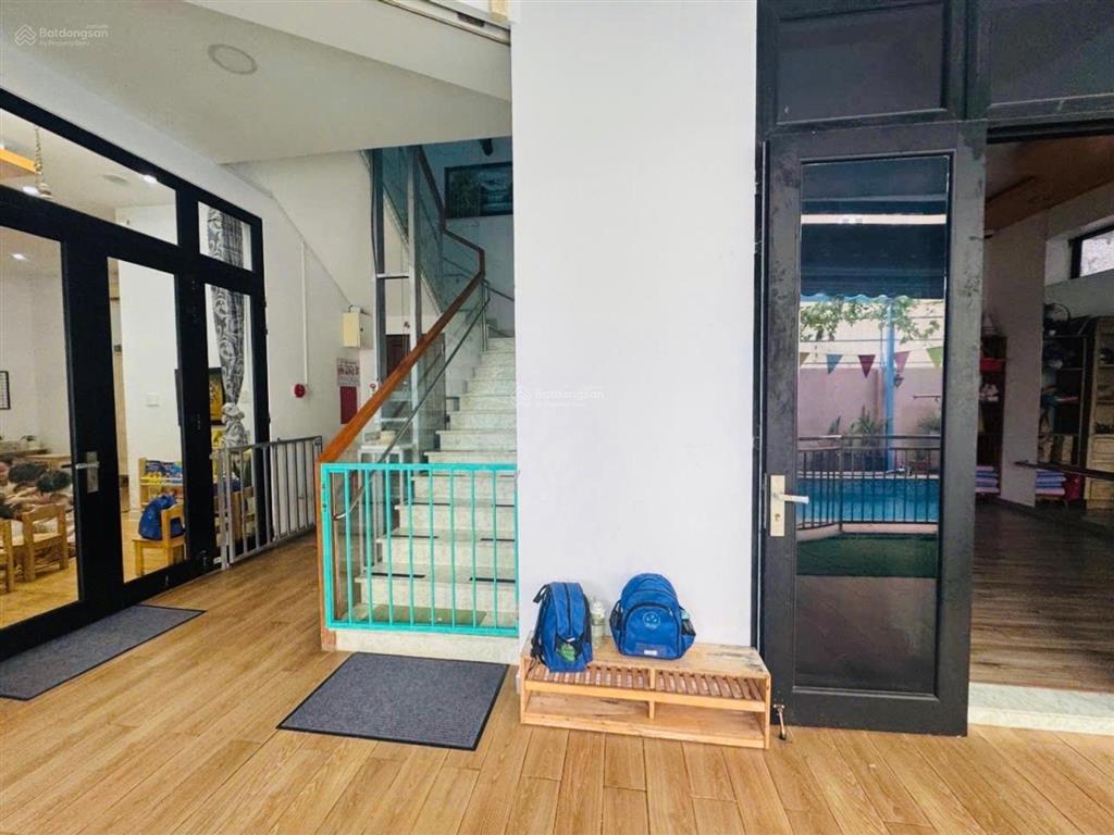 Biệt thự huỳnh thị đồng dt khủng 453m2 12x40 3 lầu có hồ bơi  đang cho thuê 60tr/tháng  chỉ 40 tỷ