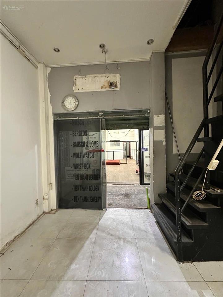Gấp bán nhà mặt tiền đường hùng vương q5  100m2 ngang 4m nở hậu  vỉa hè 8m kinh doanh  21ty x