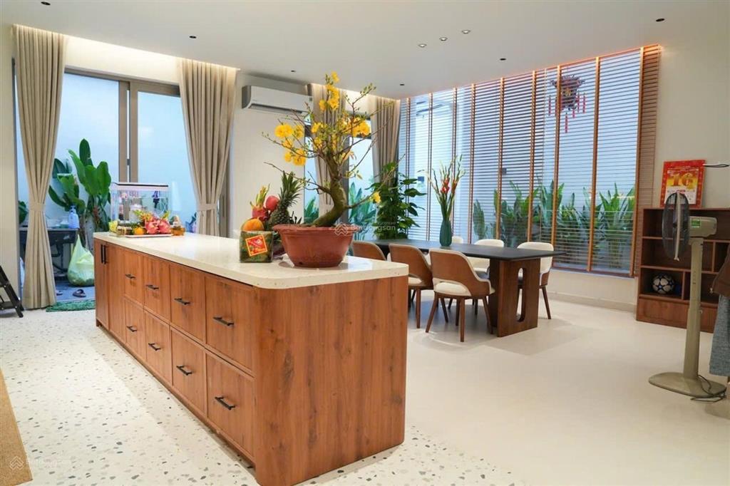 Gấp bán biệt thự q7, 9x17.5 158m2 3 tầng, nhà mới đẹp vào ở ngay, 17 tỷ tl