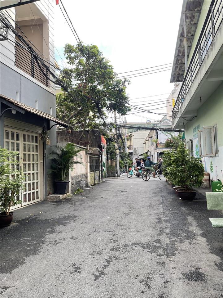 Bán nhà đường nhựa xe hơi tránh ngay him lam cầu rạch ông  dt sàn 200m² 4 tầng  9.99 tỷ