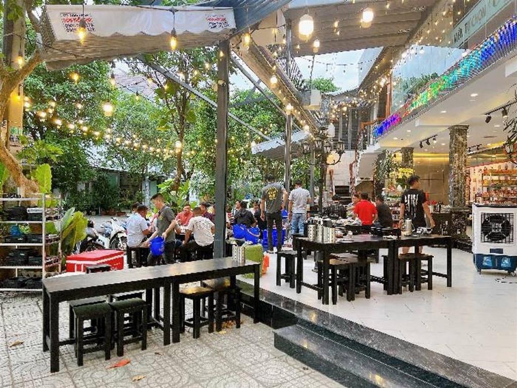 Bán biệt thự căn góc 2 mt đường phạm nhữ tăng q8  8x20 183m2 hiện đang kinh doanh giá 32 tỷ