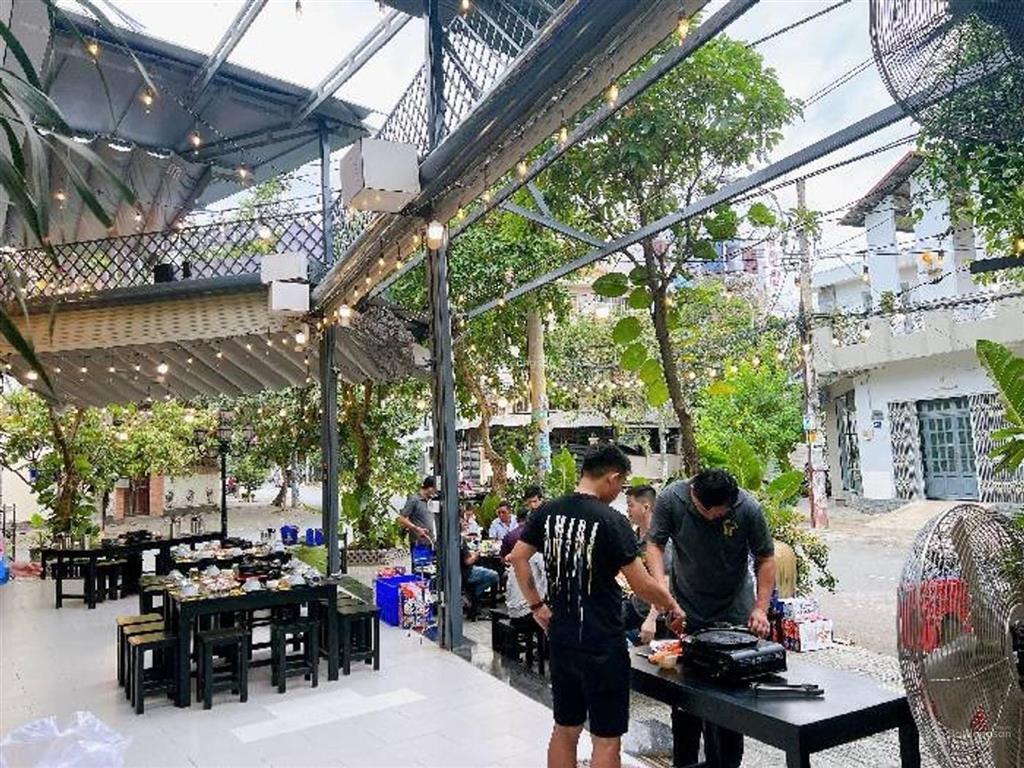 Bán biệt thự căn góc 2 mt đường phạm nhữ tăng q8  8x20 183m2 hiện đang kinh doanh giá 32 tỷ