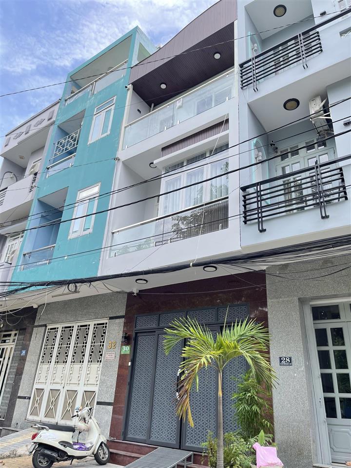 Bán nhà mtđs đối diện công viên bông sao p5 q8  dt sàn 200m² 4 tầng  tài chính 10 tỷ