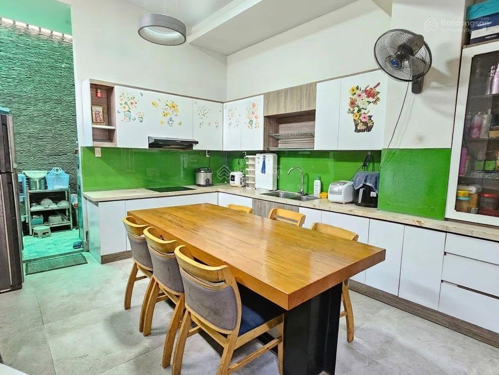 Bán nhà đường xe hơi 6m bông sao p5 q8  dt 50m2 4x13 2 tầng 2pn  5,x tỷ
