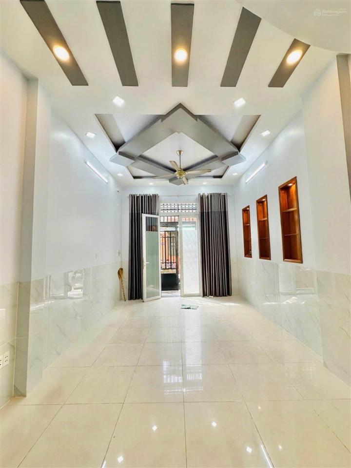 Bán nhà hxh đường tám danh p4 q8 ngay siêu thị parcmall  45m2 3pn chỉ 5,x tỷ