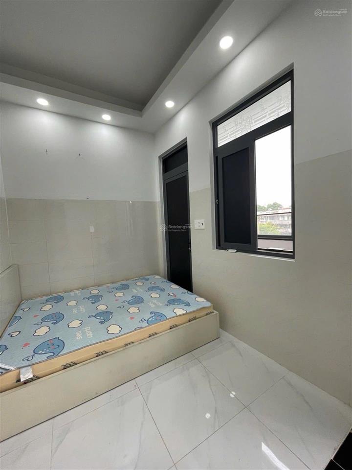 Chủ gấp bán lô góc 5 tầng 115m2 đặng thúc liêng p4 q8  ngang 7m có thang máy thu nhập 60tr/tháng