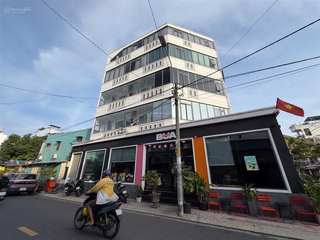 Chủ gấp bán lô góc 5 tầng 115m2 đặng thúc liêng p4 q8  ngang 7m có thang máy thu nhập 60tr/tháng