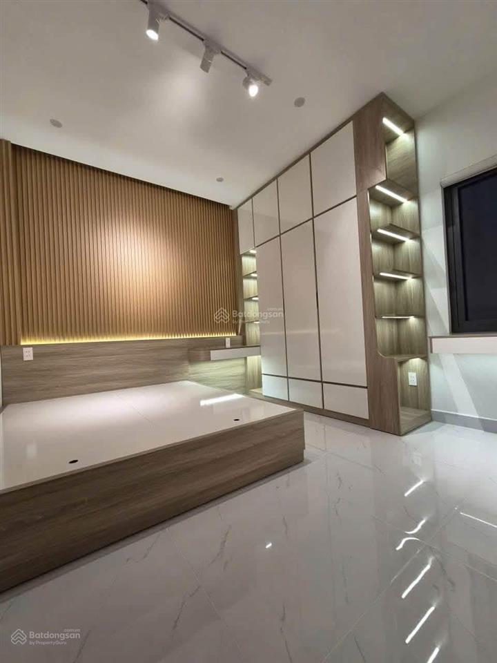 Bán nhà đẹp 4 tầng dương bá trạc hẻm 4m p1 q8  cách mt 5m giá tốt 60m2 chỉ 100tr/m2