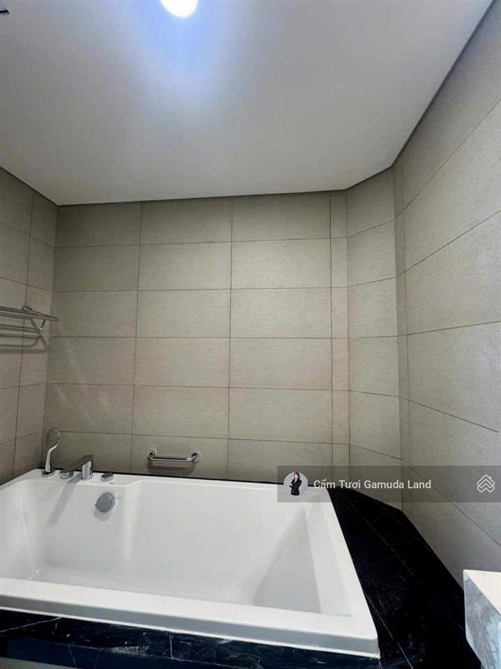 Sky linked villa dt lớn 215m2 giá 14ty, ntcb tháp p1