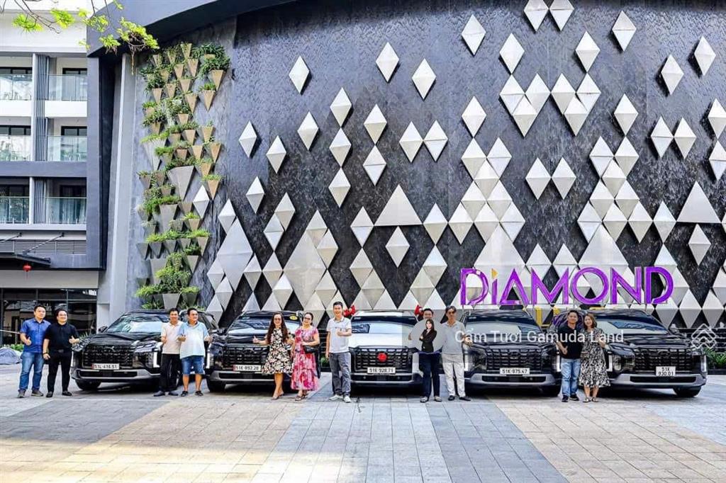 Cho thuê shophouse siêu lớn đại lộ gamuda  703m2 có thể tách 2 căn, ngay thác nước
