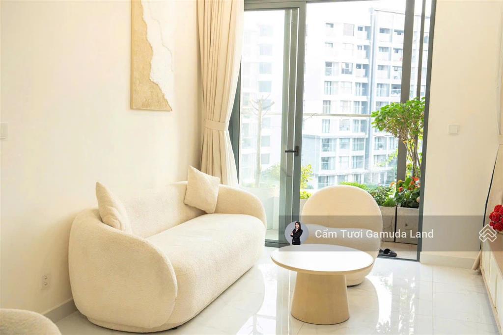 Centery view hồi bơi 86m2  ntcb giá 8,2 tỷ/kèm ô xe