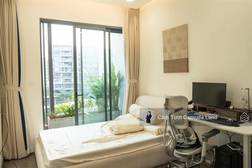 Centery view hồi bơi 86m2  ntcb giá 8,2 tỷ/kèm ô xe