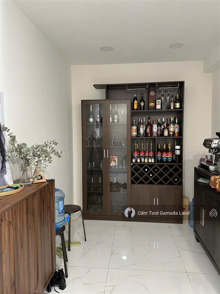 Centery 2pn 96m2 view hồ bơi  có ô xe ntcb giá 8ty9/trả 8ty5 nhận nhà