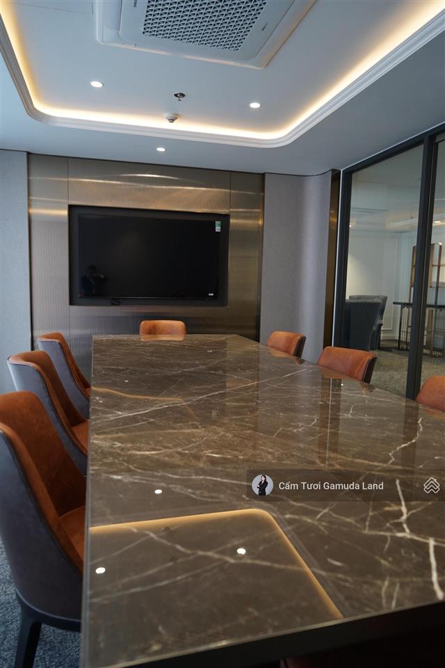 Centery 2pn 96m2 view hồ bơi  có ô xe ntcb giá 8ty9/trả 8ty5 nhận nhà