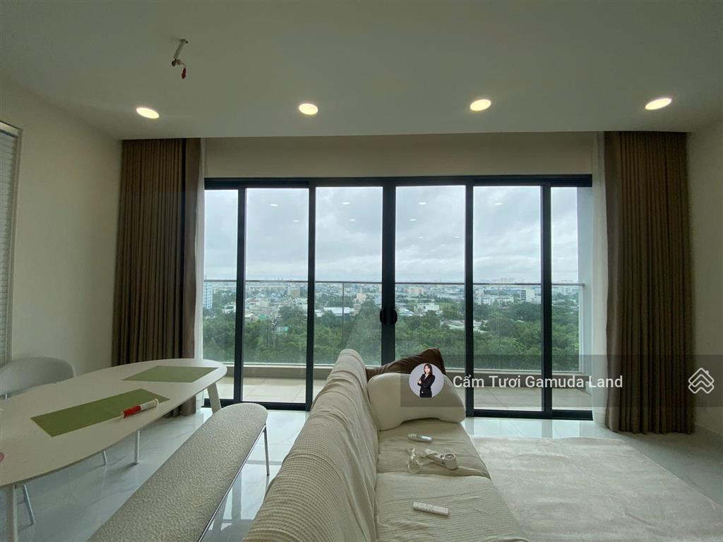 Căn góc centery 3pn tầng cao đẹp view công viên  10ty5 có ô xe